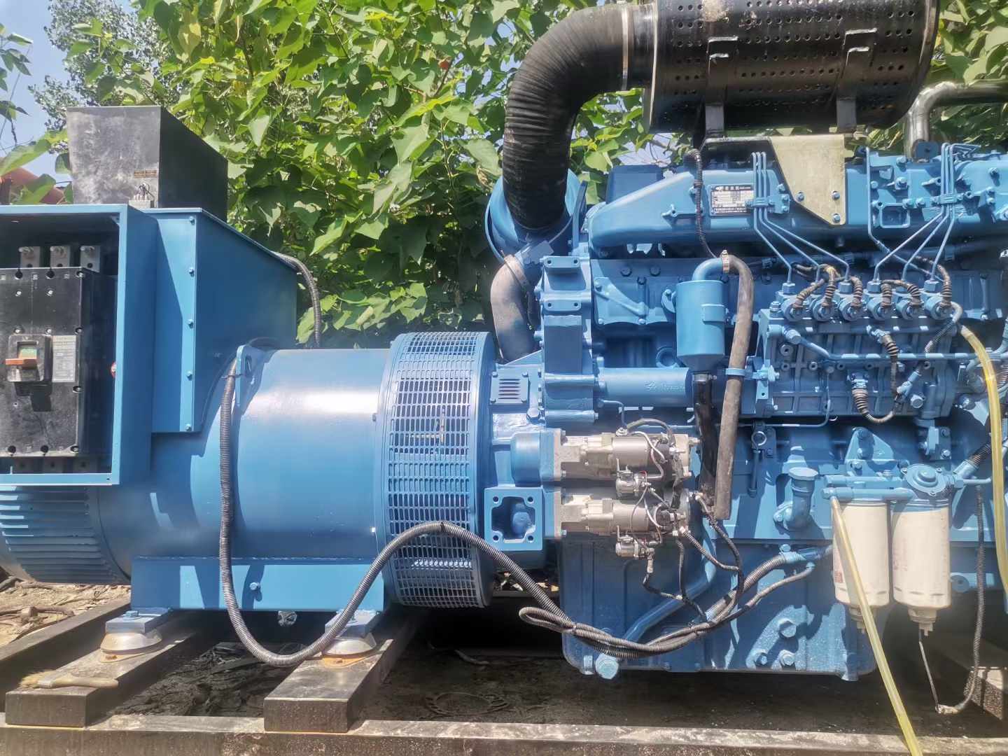 盐源详细说明降低 800kW 柴油发电机输出电流波动的方法